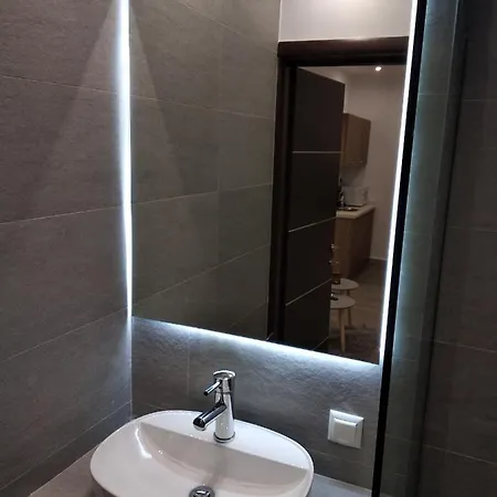 Apartment Navarino Jacuzzi Studio